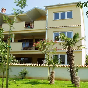 apartments-nina-rovinj.in-istria.net/